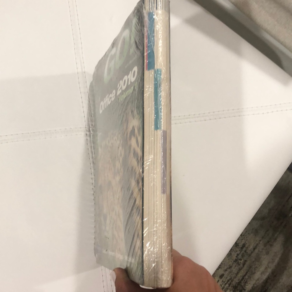 College book - Picture 3 of 6